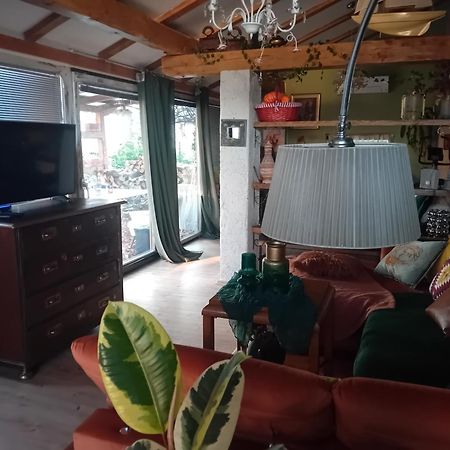Rose Room 40M2 With Terrace 25M2 In Greeny Area For 4 Person Liubliana Exterior foto