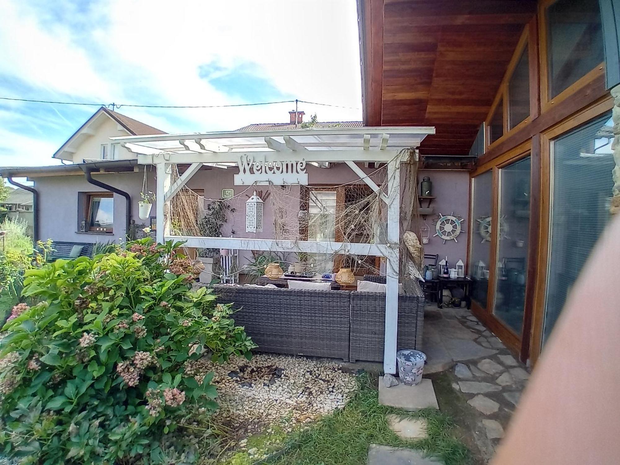 Rose Room 40M2 With Terrace 25M2 In Greeny Area For 4 Person Liubliana Exterior foto